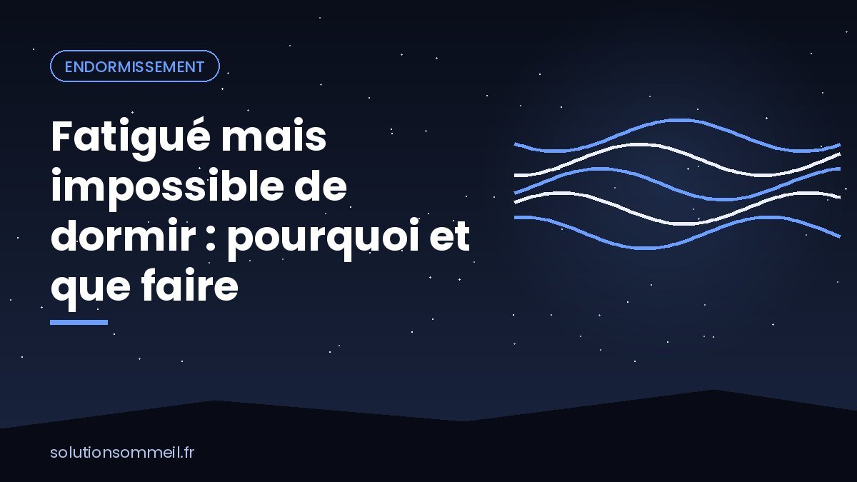Personne fatiguée allongée au lit, les yeux ouverts, incapable de s'endormir