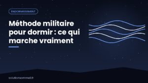 Personne détendue au lit imaginant un canoë sur un lac calme, illustrant la méthode militaire pour dormir