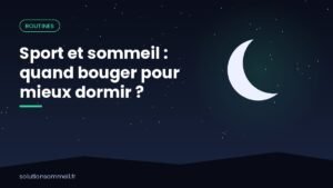 Personne qui marche au crépuscule sur un chemin calme, l'activité physique en fin de journée pour mieux dormir