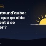 Lampe de chevet diffusant une lumière orangée progressive dans une chambre sombre en hiver, comme un simulateur d'aube